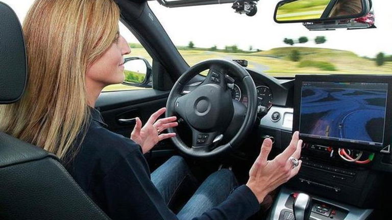 El primer país del mundo en prohibir los coches autónomos