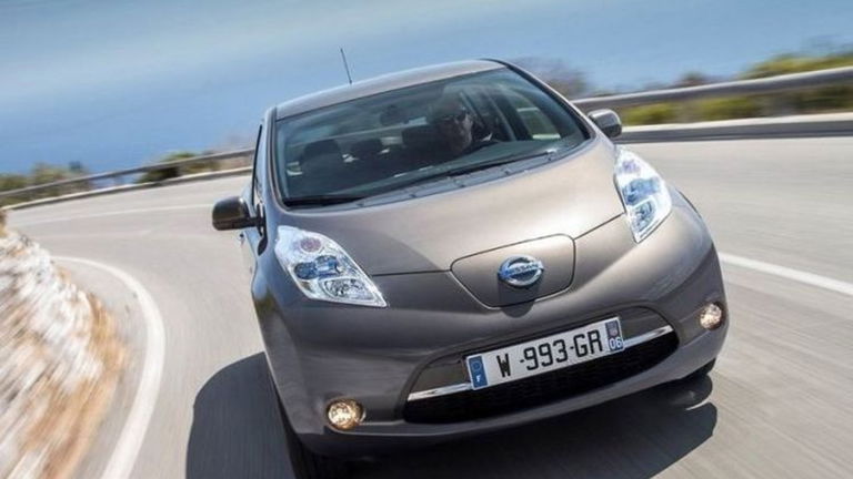 El e-Pedal, la solución del Nissan Leaf un paso más allá de los coches eléctricos