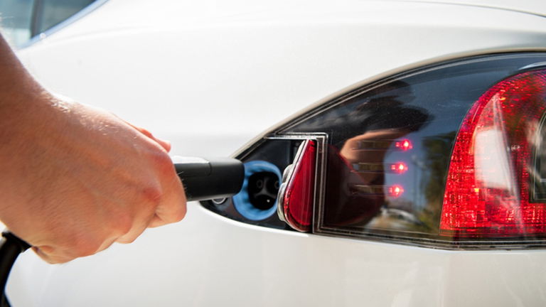 Ya no te confundirás, estos son los tipos de conectores que existen para los coches eléctricos