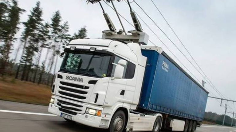 Los camiones circularán conectados a una catenaria eléctrica en Suecia y Alemania