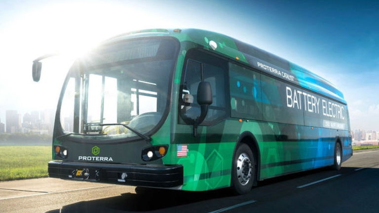 Catalyst E2 Max, el bus futurista que ya realiza más de 1.700 km sin recargar sus baterías