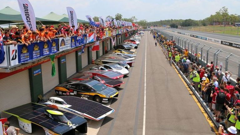 World Solar Challenge, la carrera de 3.000 kilómetros donde solo vale la energía solar