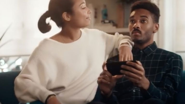Apple, Samsung y Motorola inician una divertida guerra de anuncios