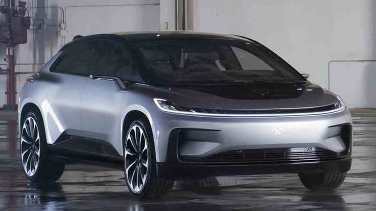 Descabezada Faraday Future, el futuro competidor de Tesla será EVELOZCITY