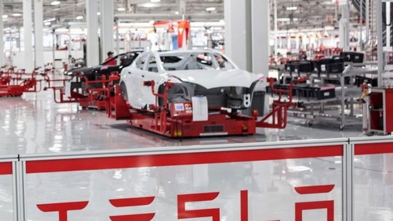 Tesla podría estar detrás de la escasez actual de baterías de los coches eléctricos