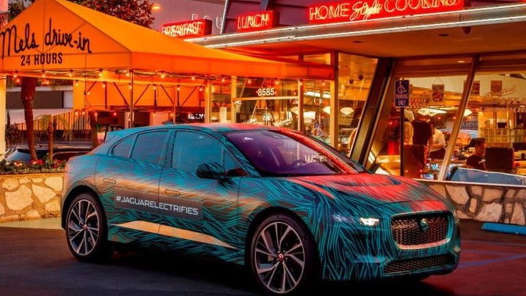 Jaguar saca a pasear 200 unidades del I-PACE para reafirmar su compromiso eléctrico