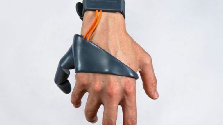 Ya puedes tener un tercer pulgar a medida (aunque no sirva para gran cosa)
