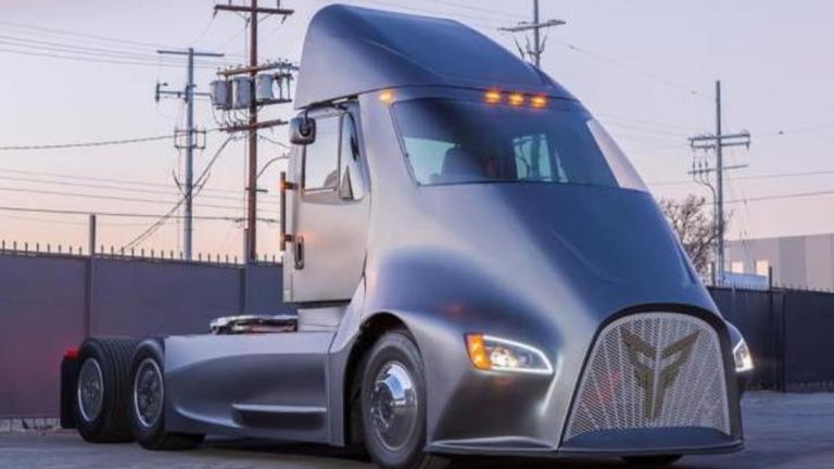 ¡Más leña al fuego! Thor, la competencia del Tesla Semi para el transporte pesado