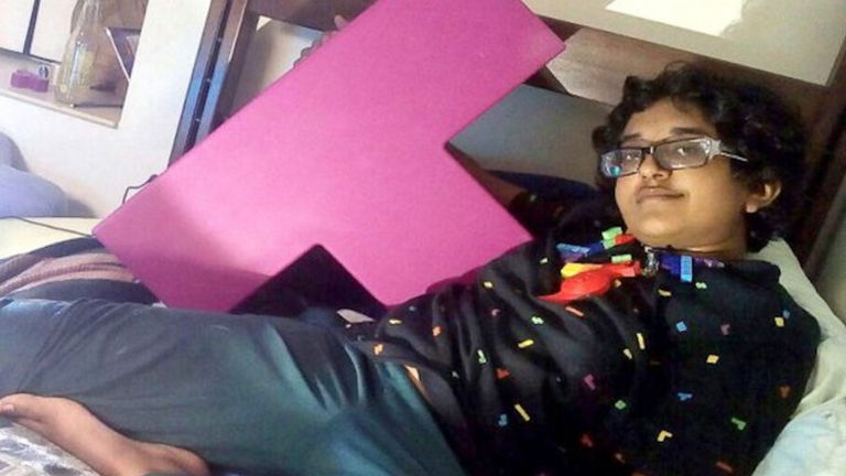 Objetofilia: "Mamá, papá, me voy a casar con una calculadora"