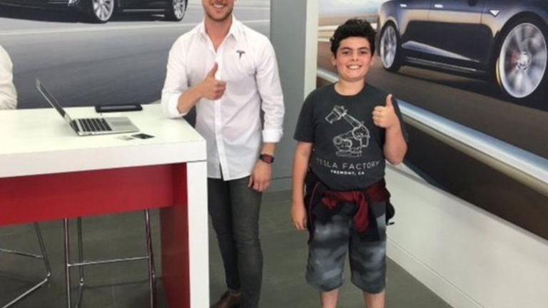 Nunca se es lo suficientemente joven como para comprar un Tesla Model 3