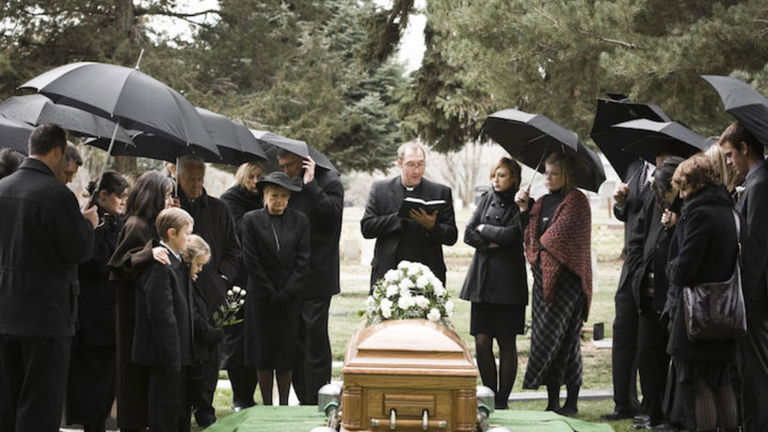 Prepara tu funeral con la ayuda de este robot