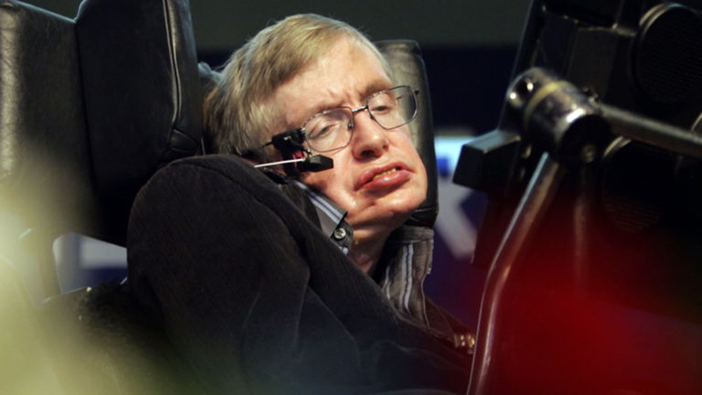 Así funciona el sistema con el que se comunica Stephen Hawking