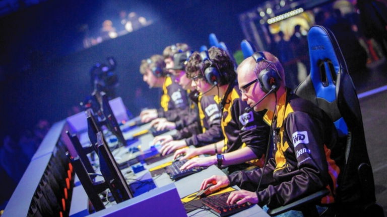 Cómo convertirte en jugador profesional de videojuegos