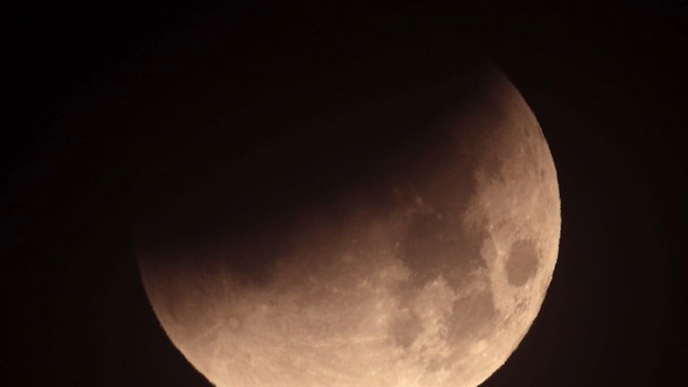 Las fotos más espectaculares de la superluna azul de sangre