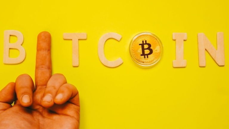 ¿No soportas a los "testigos del Bitcoin"? Acaba con tu cuñado con el Buttcoin