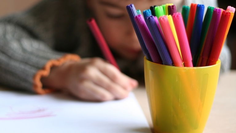 La tecnología, culpable de las dificultades de los niños para coger bien el lápiz