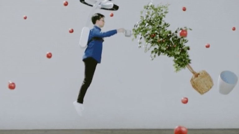Una startup japonesa ha creado un gorrocóptero como el de Doraemon, ¡y funciona!