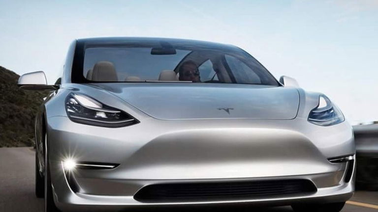 Tesla habría conseguido alcanzar las 2.000 unidades producidas a la semana del Model 3