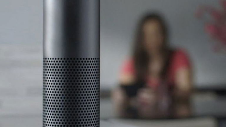 El altavoz inteligente de Amazon graba una conversación privada y la envía a un contacto