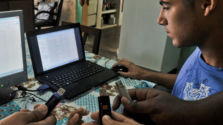El Netflix cubano que no necesita conexión