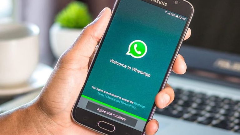 Si tienes un teléfono Android, pueden estar leyendo tus mensajes de WhatsApp