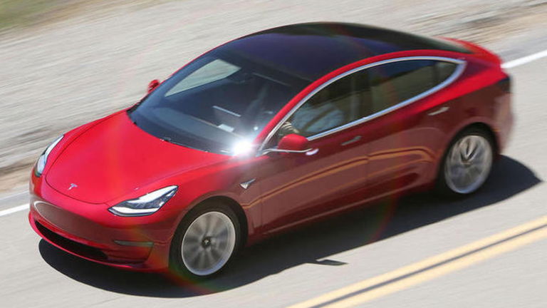 Tesla presenta las nuevas versiones Dual Motor y Performance del Model 3