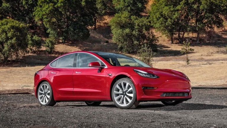Tesla ya produce 500 Model 3 al día, ¿cuándo llegará a las 5.000 semanales?
