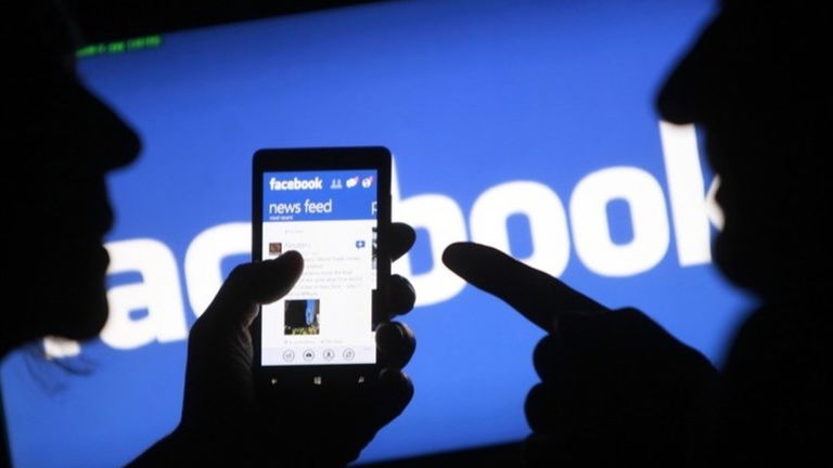 "Gente que puedes conocer" es la demostración de todo lo que está mal en Facebook