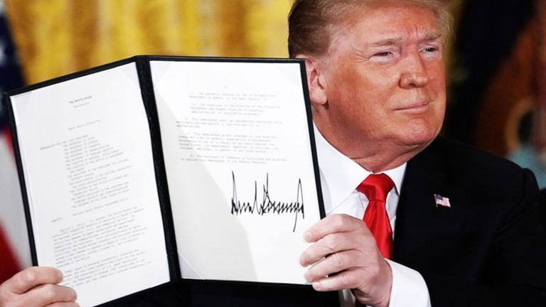 Donald Trump aprueba crear una "Armada espacial" al más puro estilo Star Wars