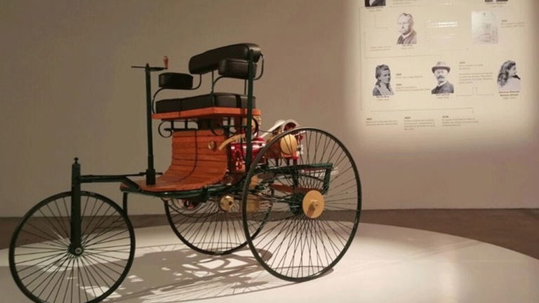 Mercedes vende una réplica 100% funcional de 1886 de su primer coche