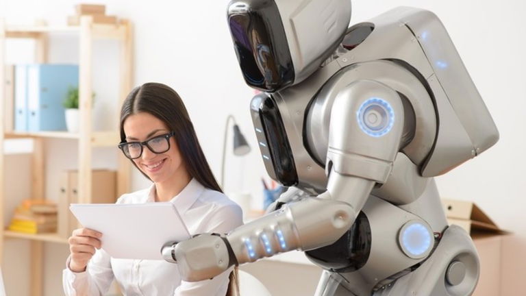 Según un informe, la Inteligencia Artificial crea tantos empleos como los que destruye