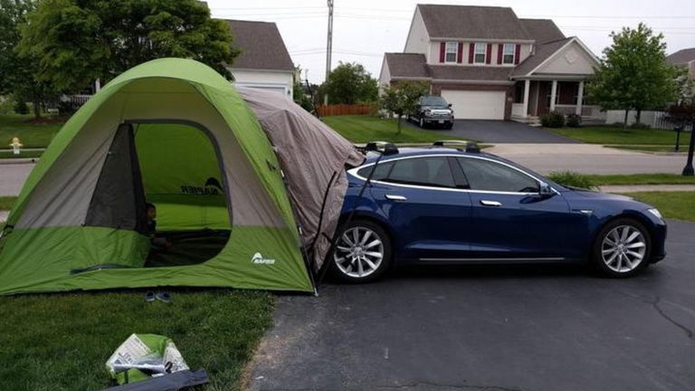 Acampar con tu Tesla será más sencillo gracias a una nueva actualización