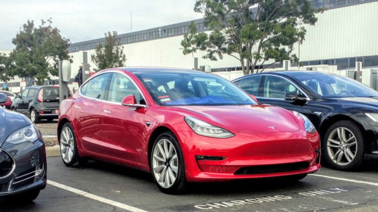 Cómo influye la consecución del objetivo de producción del Tesla Model 3 en el futuro