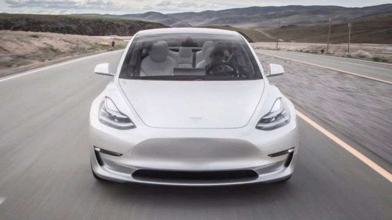 ¿Cambiarías autonomía por prestaciones? Las versiones Dual Motor y Performance lo harán