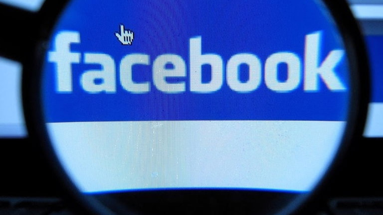 Así combate Facebook la distribución y consumo de sustancias estupefacientes
