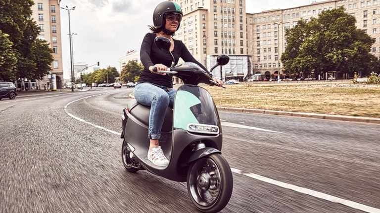 Simple eScooter, así tienes la mejor opción para la ciudad por menos de 2.000 euros