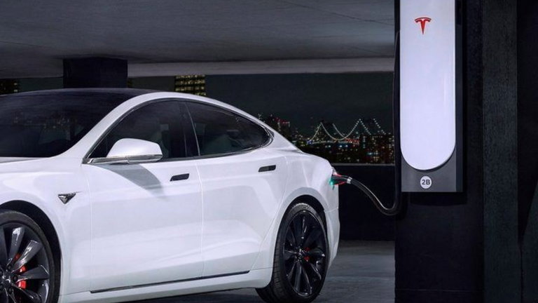 Cómo será las futuras estaciones de Supercharger urbanas