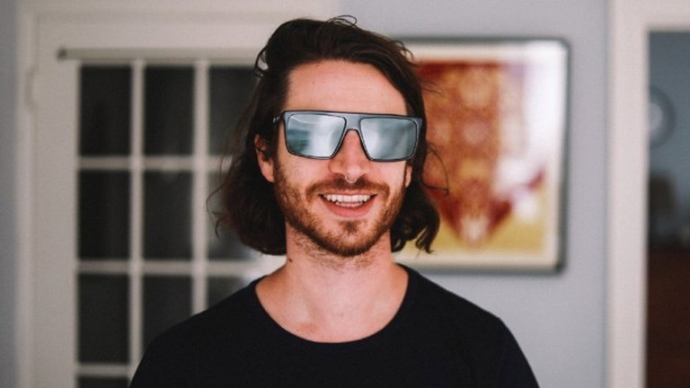 Así son las gafas que bloquean la luz de cualquier pantalla LCD y LED