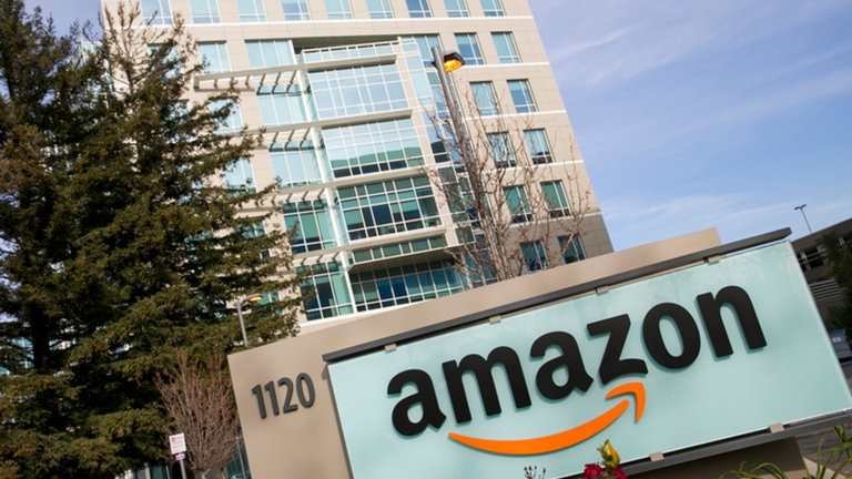 Amazon acaba con una IA de contratación que discriminaba a las mujeres