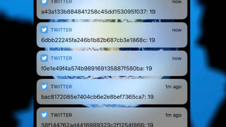 Twitter enloquece al enviar notificaciones con caracteres extraños que nadie entiende