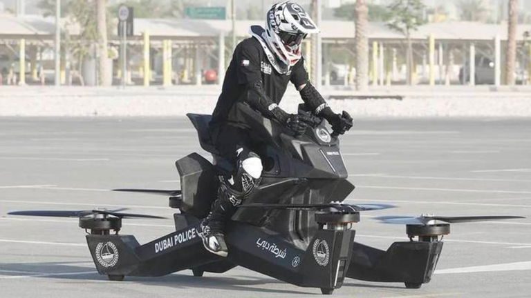 La policía de Dubai estrena motos voladoras al más puro estilo Star Wars