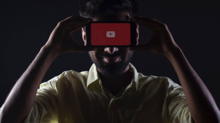 YouTube necesita tu ayuda