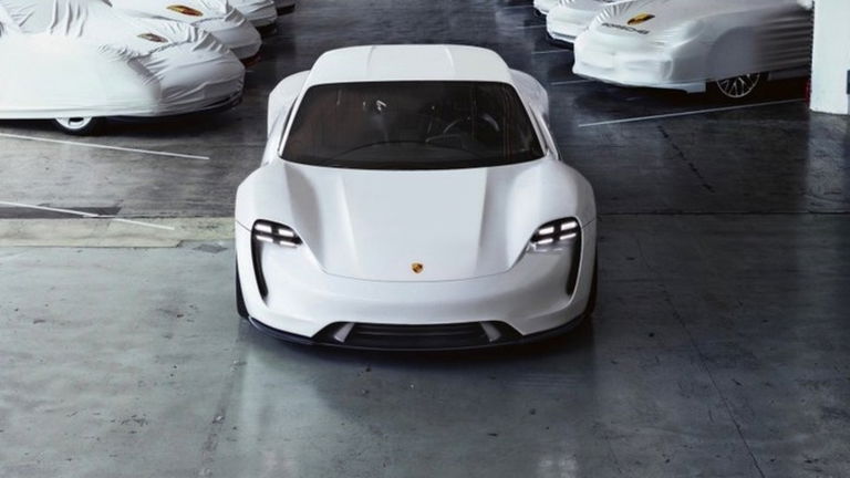 Filtran los posibles precios del Porsche Taycan, incluyendo el de una versión Turbo