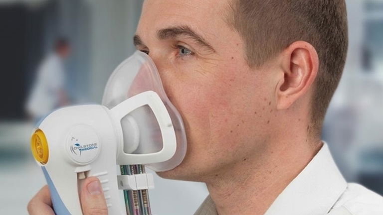 Breath Biopsy, así funciona el dispositivo que podría detectar el cáncer precozmente