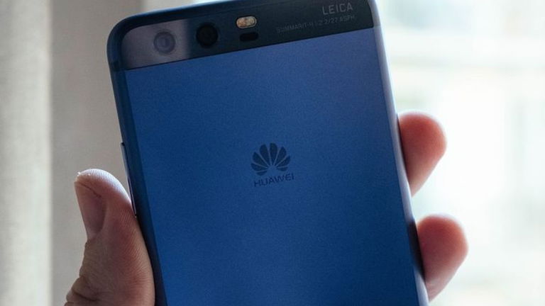 Huawei sanciona a los dos empleados que usaron Twitter desde un iPhone
