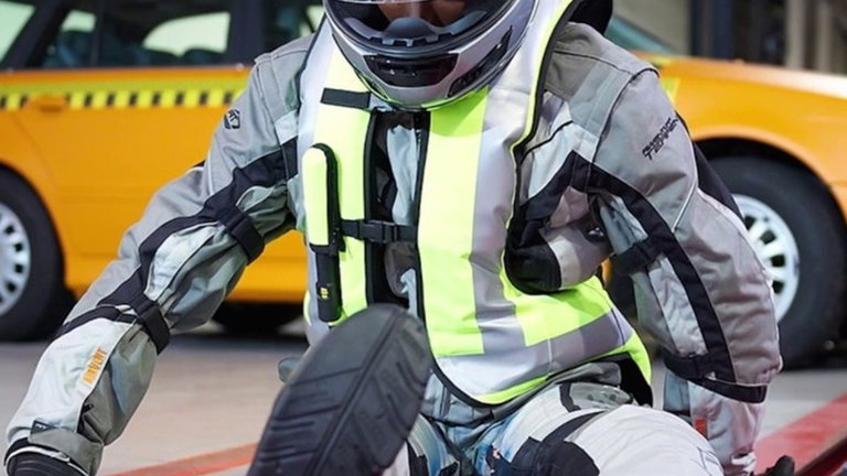 Helite, así es el airbag para motoristas que ha asombrado al público en el CES 2019
