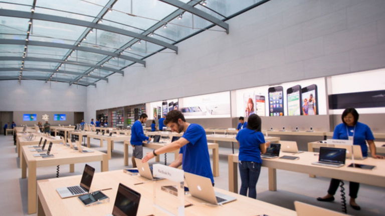 Apple busca soluciones ante una caída de ingresos histórica