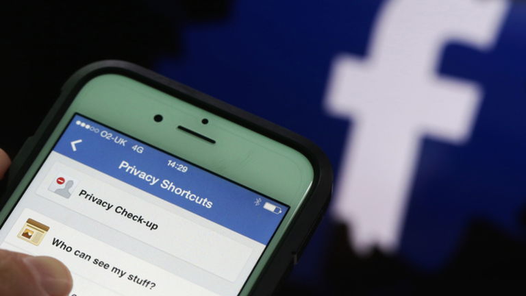 Alemania estrecha el cerco contra Facebook y su recopilación de datos