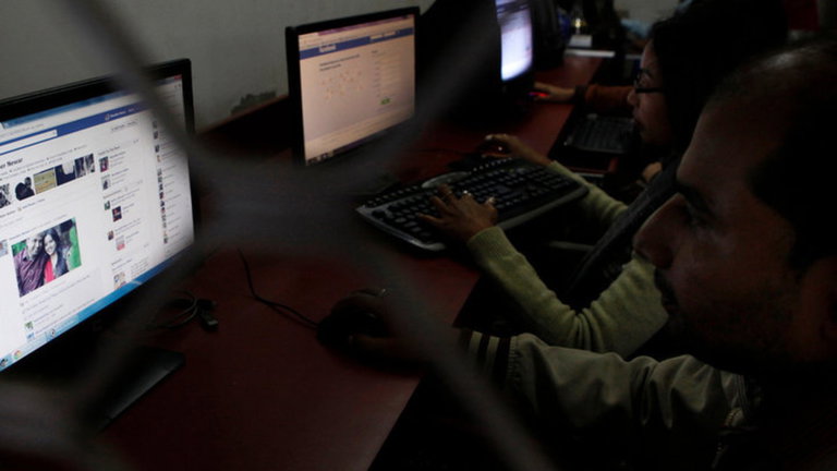 India obligará a las redes sociales a eliminar el contenido considerado "ilegal"