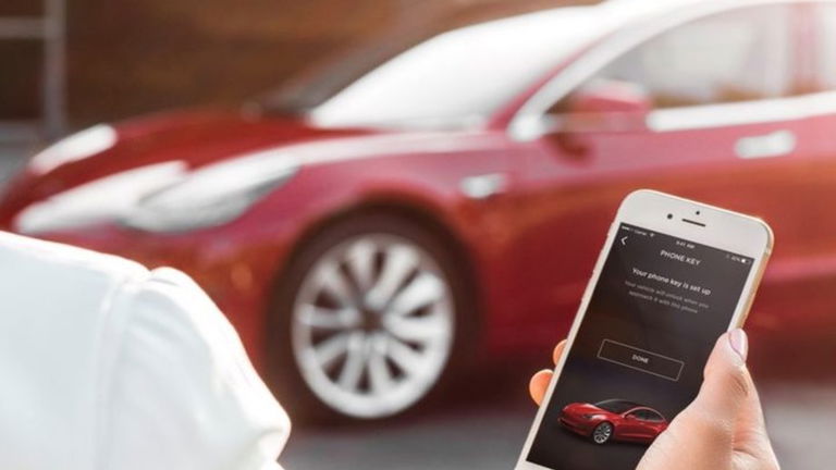 Tesla incluirá un huevo de pascua de 'Rick and Morty' en su Modo Centinela